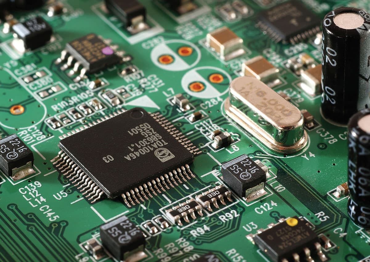 Funkenemissionsspektroskopie in der Elektronikfertigung