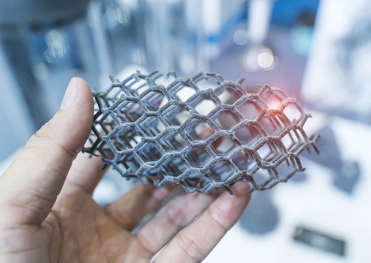 Spark emission spectroscopy in additive manufacturing