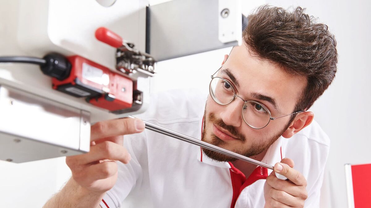 Quality Analysis offers customized solutions for quality assurance and failure analysis