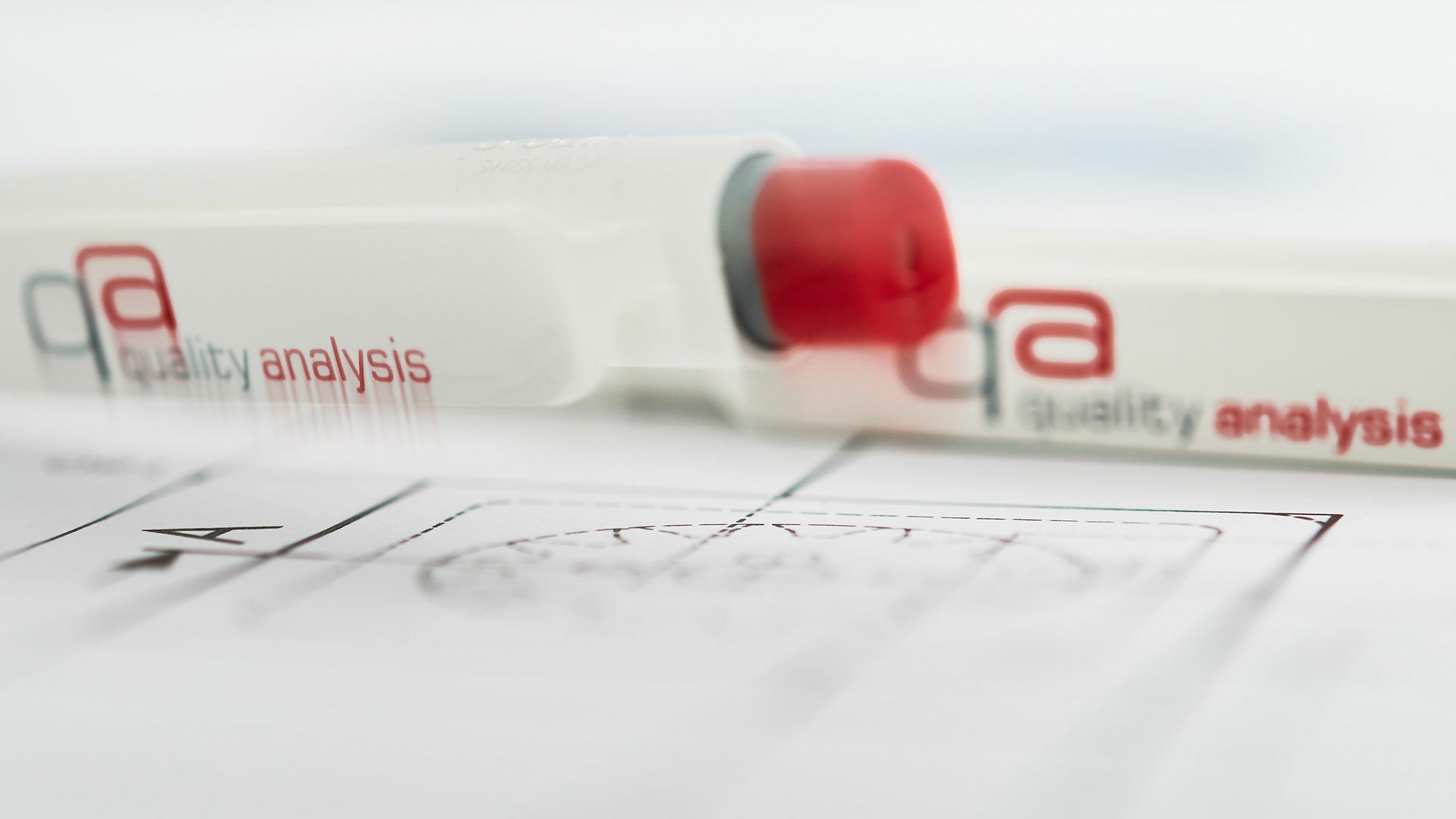 Akkreditiertes Prüflabor für Materialanalysen und Messtechnik
