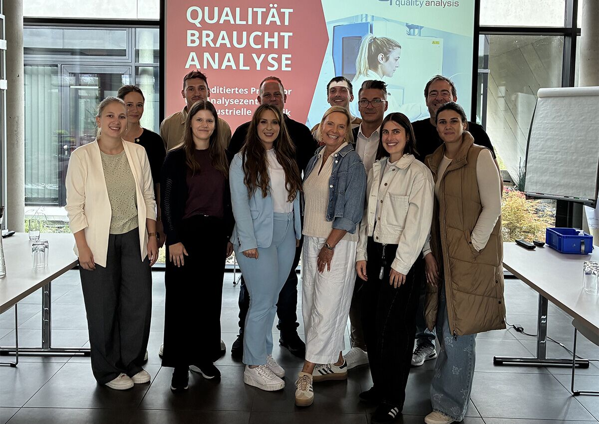 Young professionals from the Grohmann Group visit Quality Analysis