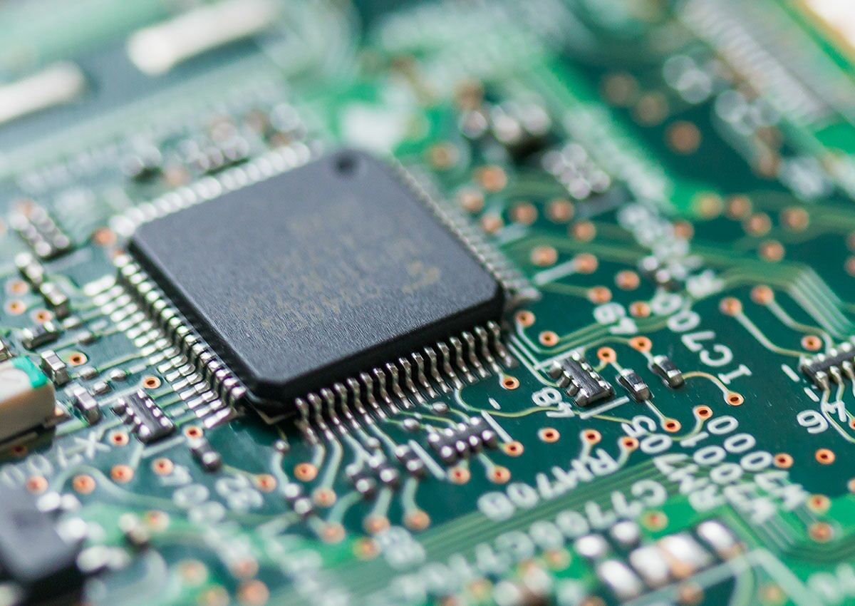 Untersuchung von hochkritischen (mikro-)elektronischen Bauteilen